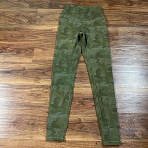 Colorful Koala Camo Green Stretch High Rise Leggings Women’s Size Small